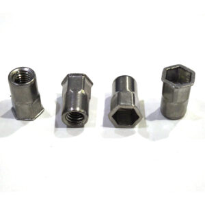 Tuerca remachable Semi Hexagonal Cabeza Reducida